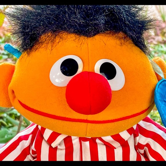 ⭐️HP⭐️VTG▪️SESAME STREET▪️1996 WORKING 'Sing & Snore' Ernie Animated Plush Doll - Picture 2 of 9